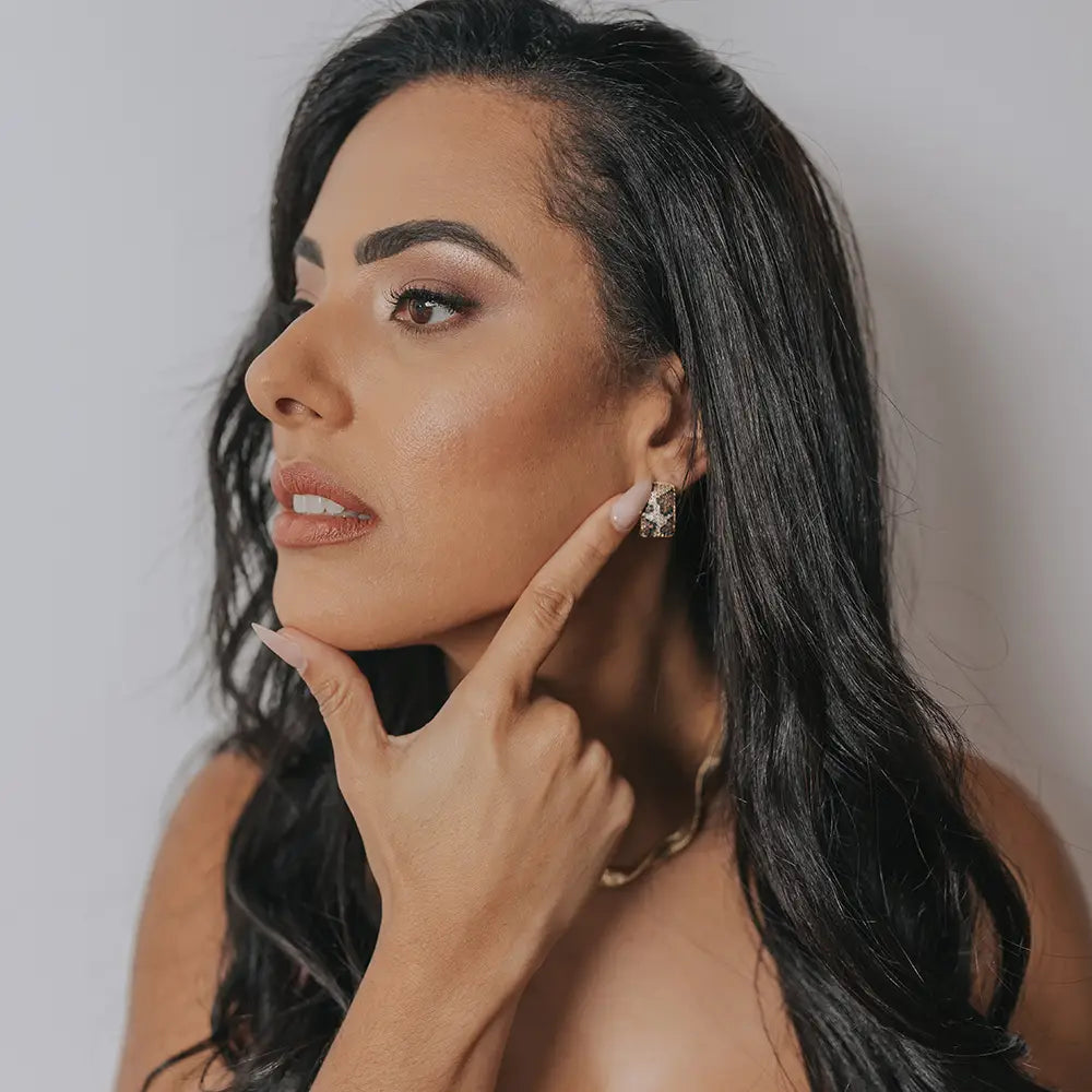 Jawline